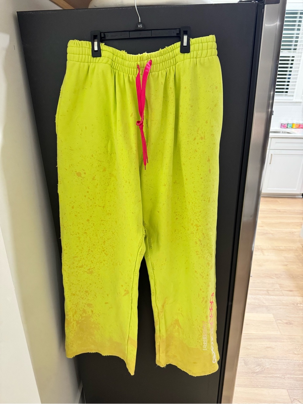 Raspberry Men Wide leg sweatpants